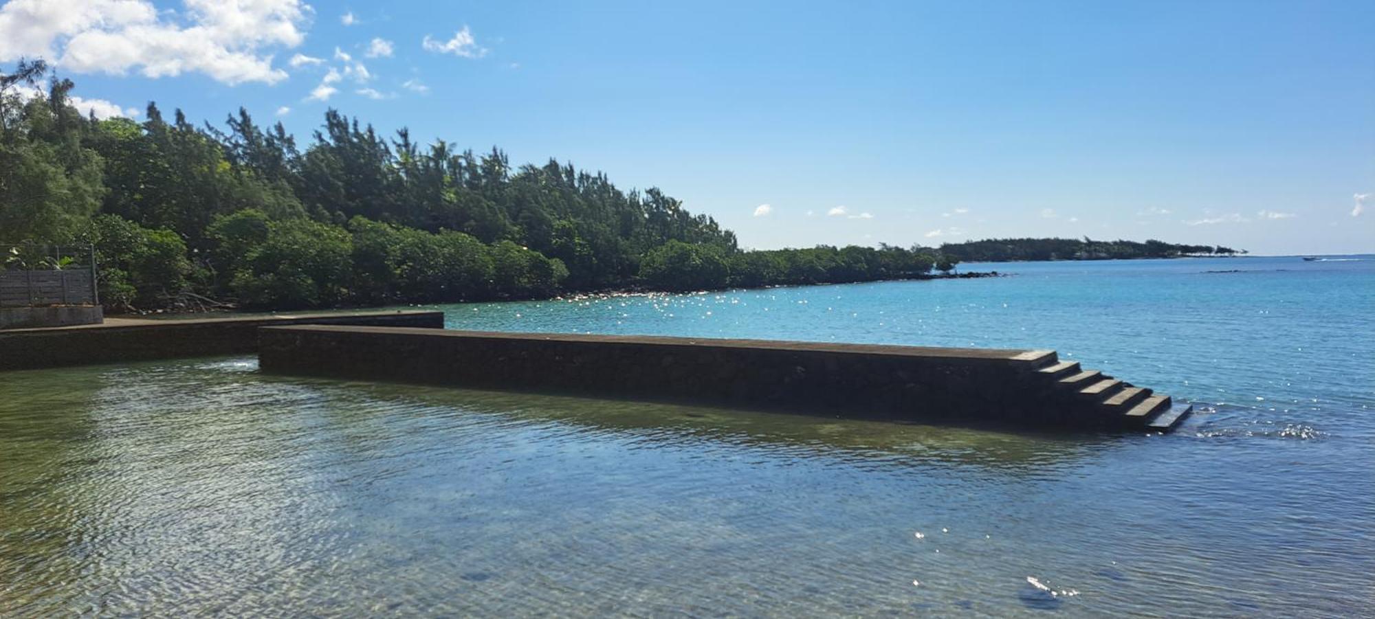 Clair De Lune - Private 2 Bedrooms Beachfront Villa Trou d'Eau Douce Luaran gambar